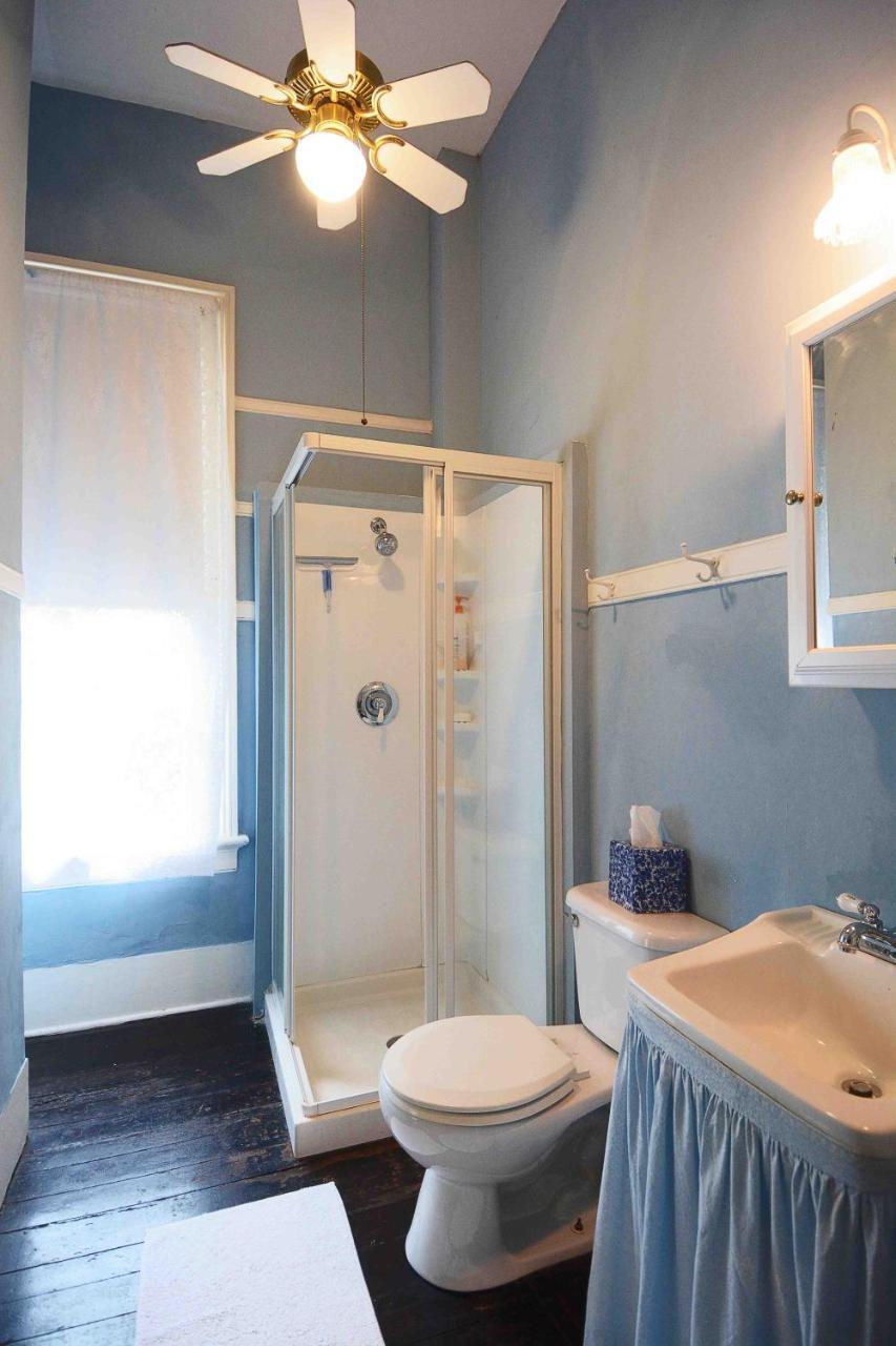 Quadruple Room with Private Bathroom